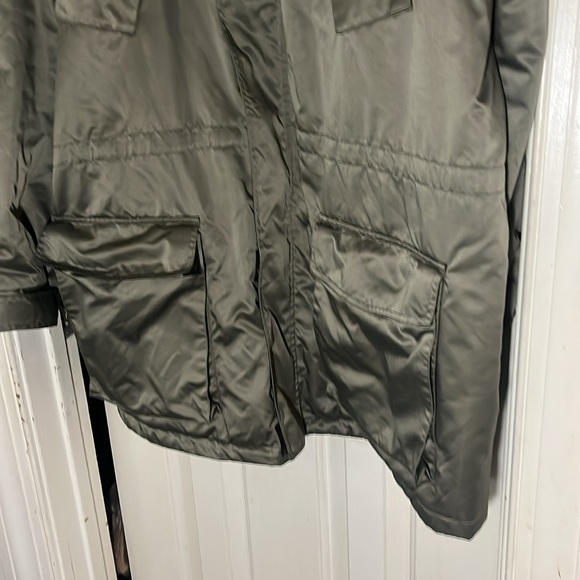 Nike puff jacket, size large closet clean out sale. - Picture 2 of 12